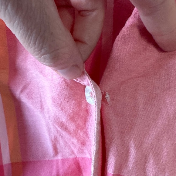 Liz Claiborne Pink Plaid Button Down Shirt / A62 - Picture 5 of 5